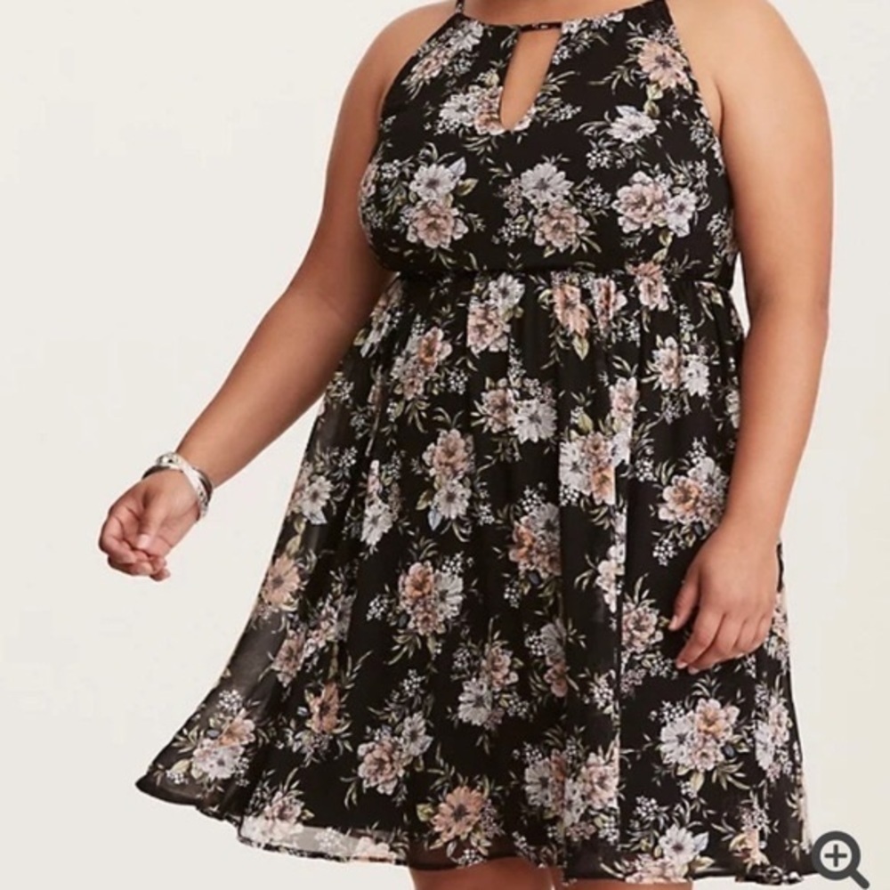 Torrid Black Floral Chiffon Midi Keyhole Tank Dress size 00